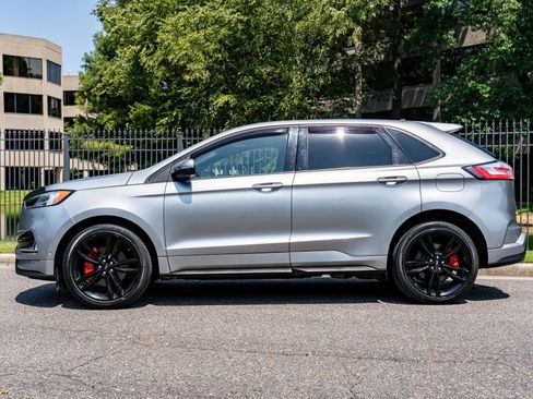 Used 2020 Ford Edge ST w/ Equipment Group 401A AWD/4WD image 9