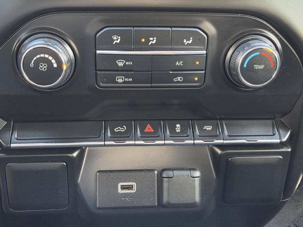 Used 2020 Chevrolet Silverado 1500 Custom w/ Custom Value Package RWD image 25