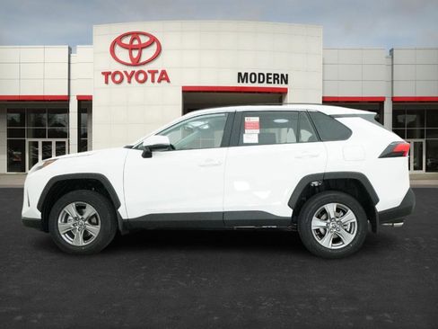 New 2025 Toyota RAV4 XLE image 10