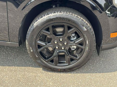 New 2026 Ford Maverick XLT w/ XLT Luxury Package AWD/4WD image 7