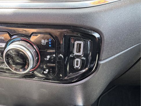Used 2023 GMC Sierra 1500 SLT w/ SLT Premium Plus Package AWD/4WD image 21