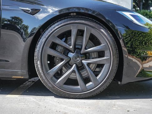Used 2023 Tesla Model S AWD/4WD image 9