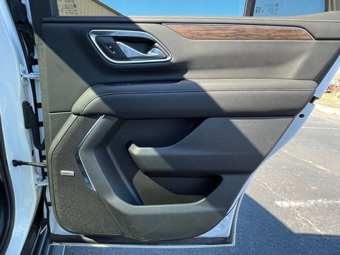 Used 2024 Chevrolet Tahoe Premier image 18