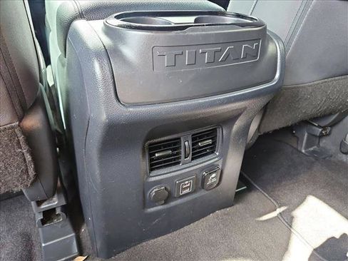Used 2023 Nissan Titan SV w/ SV Convenience Package image 16