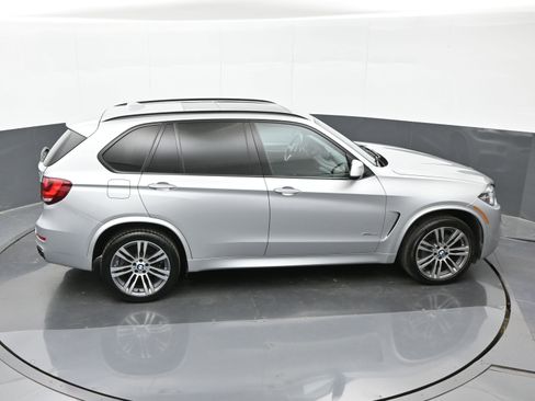 Used 2017 BMW X5 xDrive50i image 37
