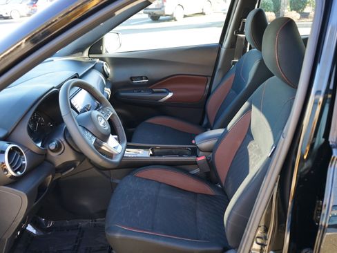 Used 2024 Nissan Kicks SR image 21