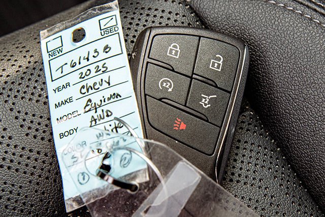 Used 2025 Chevrolet Equinox LT w/ Convenience Package II AWD/4WD image 21
