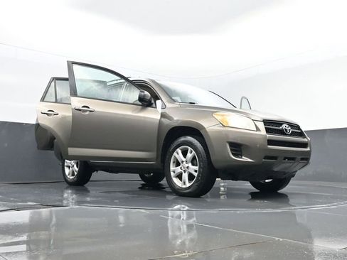 Used 2012 Toyota RAV4 4WD w/ Upgrade Value Pkg image 30