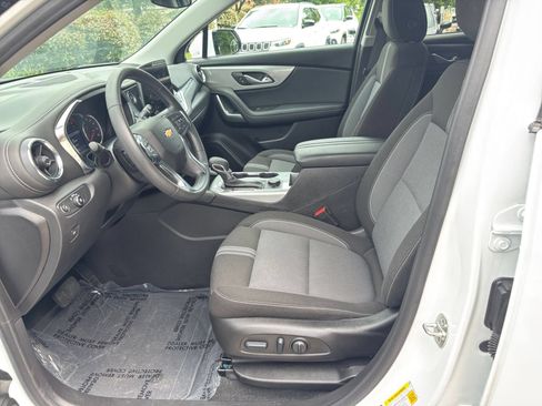 Used 2026 Chevrolet Blazer LT FWD image 27