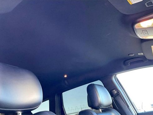 Used 2019 Jeep Grand Cherokee Limited X image 17