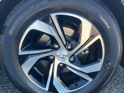 Used 2016 Honda Accord LX image 16