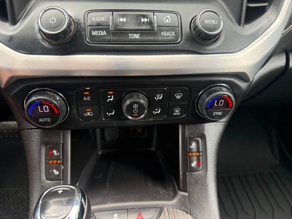 Used 2019 GMC Acadia SLT FWD image 18