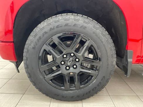 Used 2023 Chevrolet Silverado 1500 Custom w/ Rally Edition AWD/4WD image 7