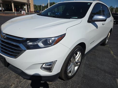 Used 2018 Chevrolet Equinox Premier image 1