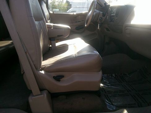 Used 1998 Ford F150 XLT image 13