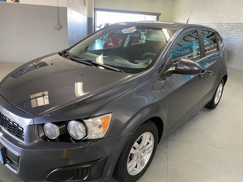 Used 2013 Chevrolet Sonic LT image 3