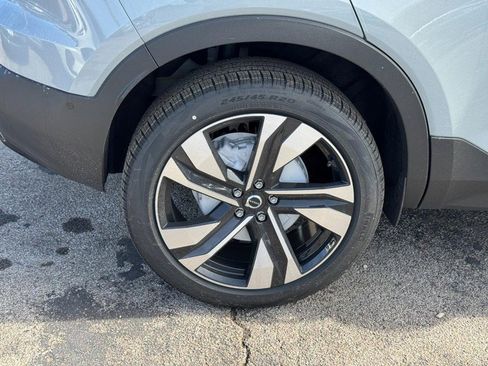 New 2026 Volvo XC40 B5 Ultra w/ Climate Package image 4