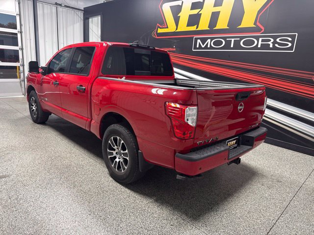Used 2024 Nissan Titan SV w/ SV Convenience Package AWD/4WD image 11