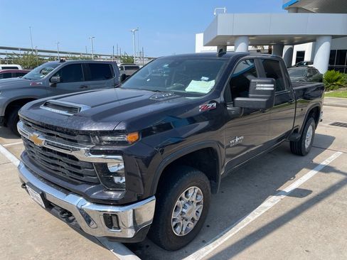 Used 2024 Chevrolet Silverado 2500 LT w/ Texas Edition AWD/4WD image 1