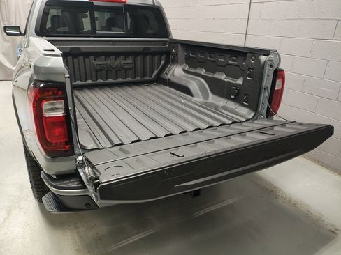 New 2026 GMC Canyon Elevation w/ Convenience Package image 21