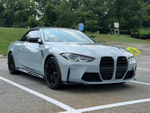 Used 2022 BMW M4 xDrive Competition AWD/4WD image 3