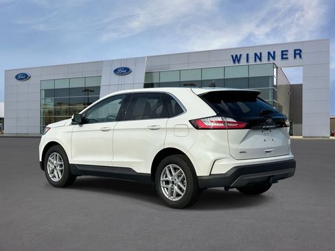 Used 2024 Ford Edge SEL w/ Convenience Package AWD/4WD image 2