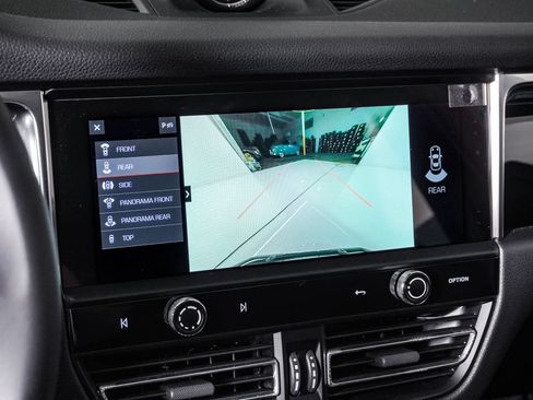 Certified 2026 Porsche Macan AWD/4WD image 23