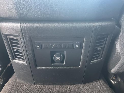 Used 2017 RAM 1500 Limited RWD image 25