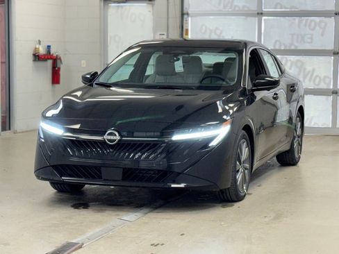 New 2026 Nissan Sentra SL w/ Floor Mat Package FWD image 3