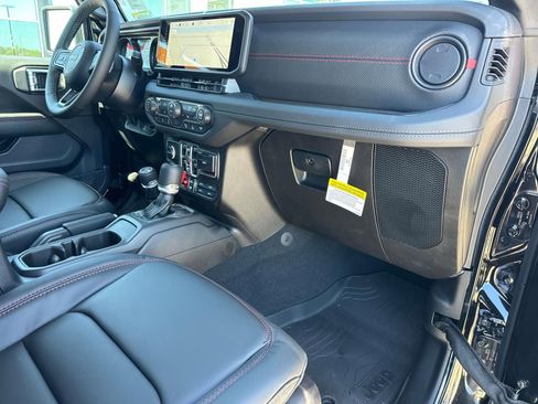 New 2026 Jeep Wrangler Unlimited Rubicon image 12