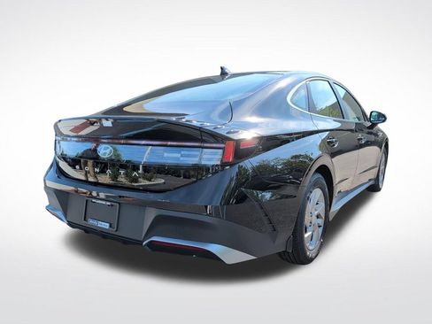 Used 2025 Hyundai Sonata SE FWD image 7