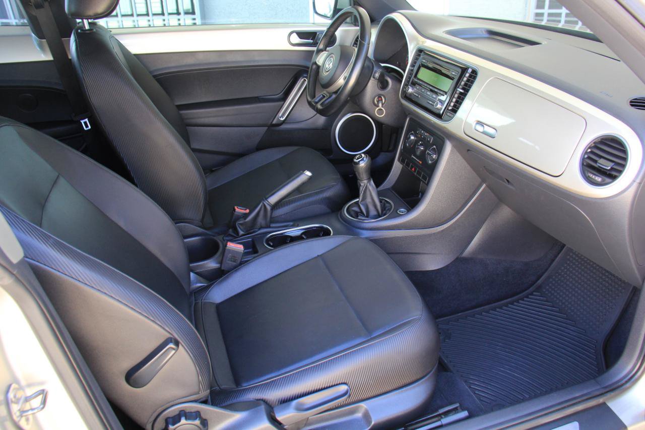Used 2012 Volkswagen Beetle 2.5 FWD image 20