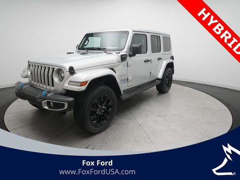 Used 2022 Jeep Wrangler Unlimited Sahara image 1