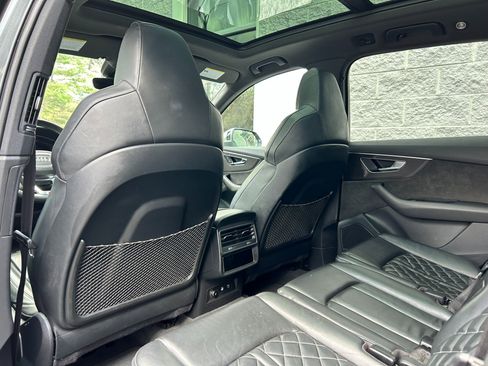 Used 2021 Audi SQ7 Premium Plus w/ Driver Assistance Package image 38