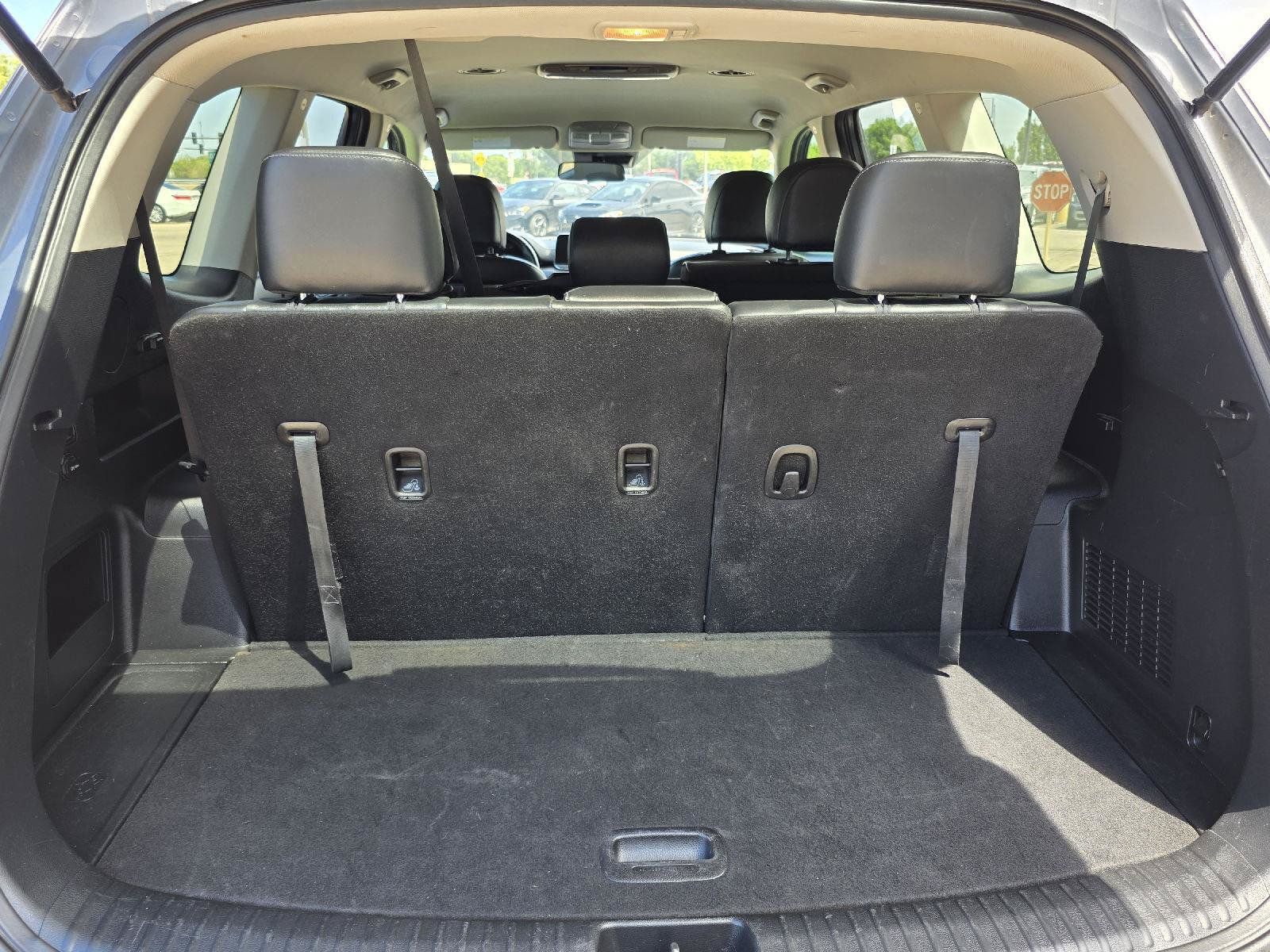 Used 2022 Kia Telluride LX FWD image 36