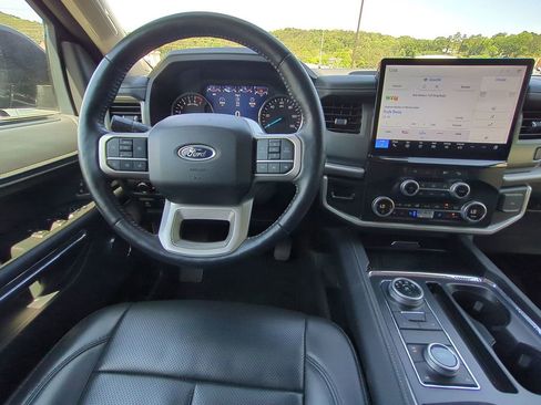Certified 2024 Ford Expedition XLT AWD/4WD image 21