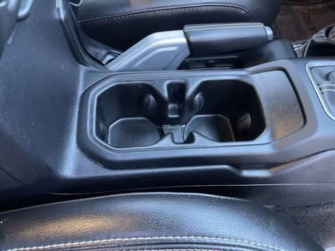 Used 2021 Jeep Gladiator Overland w/ Popular Equipment Package image 30