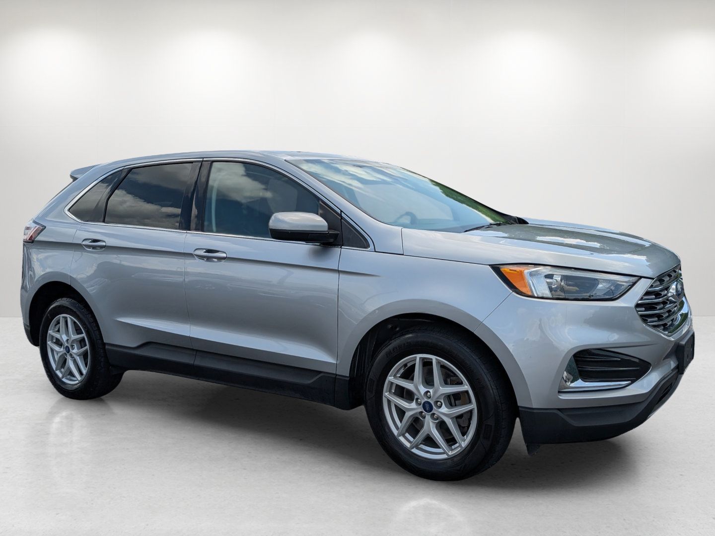 Used 2022 Ford Edge SEL AWD/4WD image 3