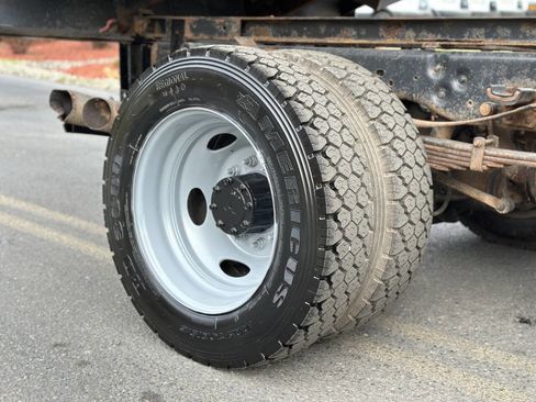 Used 2015 Ford F550 4x4 SuperCab Super Duty image 27