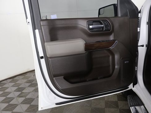 Used 2019 GMC Sierra 1500 SLT image 26