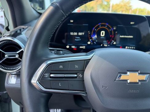 Used 2025 Chevrolet Equinox LT w/ Convenience Package II AWD/4WD image 19
