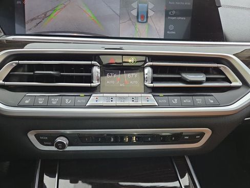 Used 2019 BMW X7 xDrive40i w/ Premium Package AWD/4WD image 19