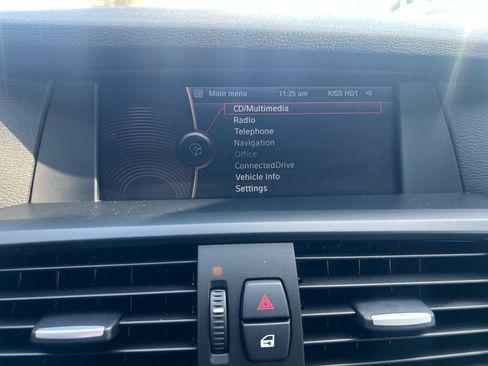 Used 2011 BMW X3 xDrive28i image 19