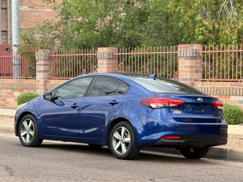 Used 2018 Kia Forte LX w/ LX Popular Package FWD image 4