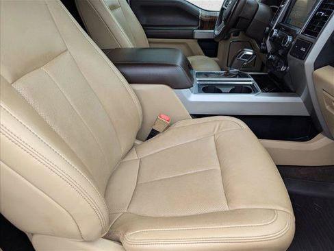 Used 2019 Ford F150 Lariat AWD/4WD image 19