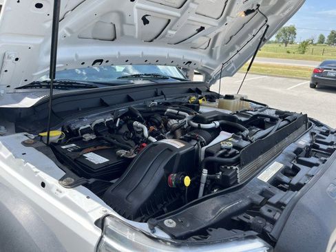 Used 2012 Ford F550 4x4 Regular Cab Super Duty w/ Payload Upgrade Pkg image 19