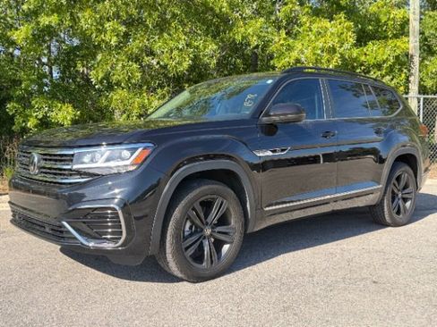 Used 2021 Volkswagen Atlas SE w/ Towing Package FWD image 5