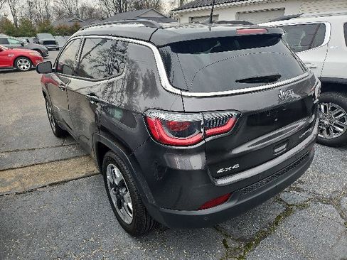 Used 2018 Jeep Compass Limited w/ Navigation Group image 4