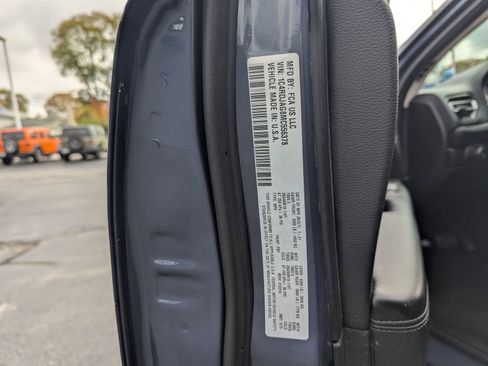 Used 2021 Dodge Durango SXT w/ 3rd Row Seating Group image 25