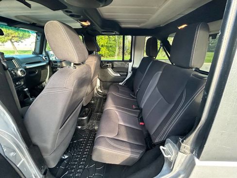 Used 2013 Jeep Wrangler Unlimited Sahara w/ Connectivity Group image 12